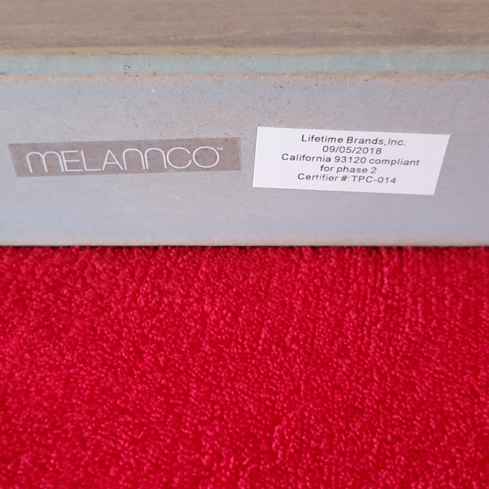 Melannco floating shelf.